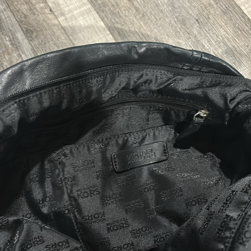 Michael Kors Purse - Picture 5 of 5